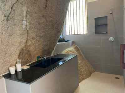 Room 105
          Image 2