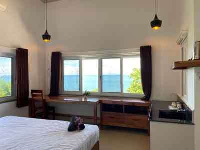 Room
              105